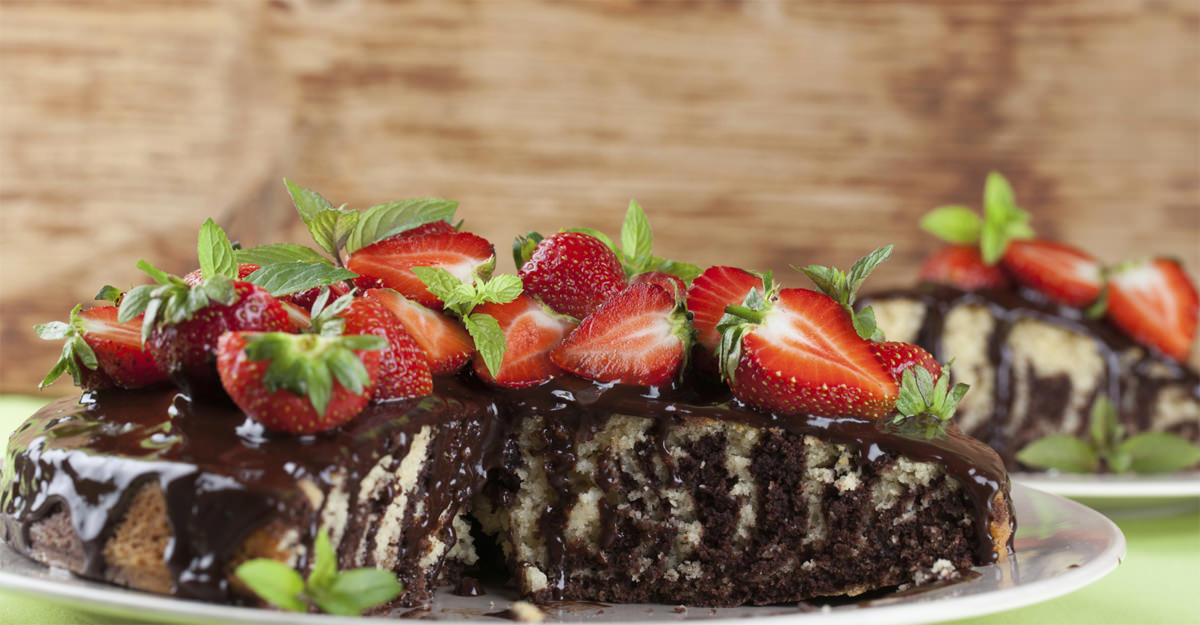 8 Easy Nutritional Switches That Prevent You From Binging