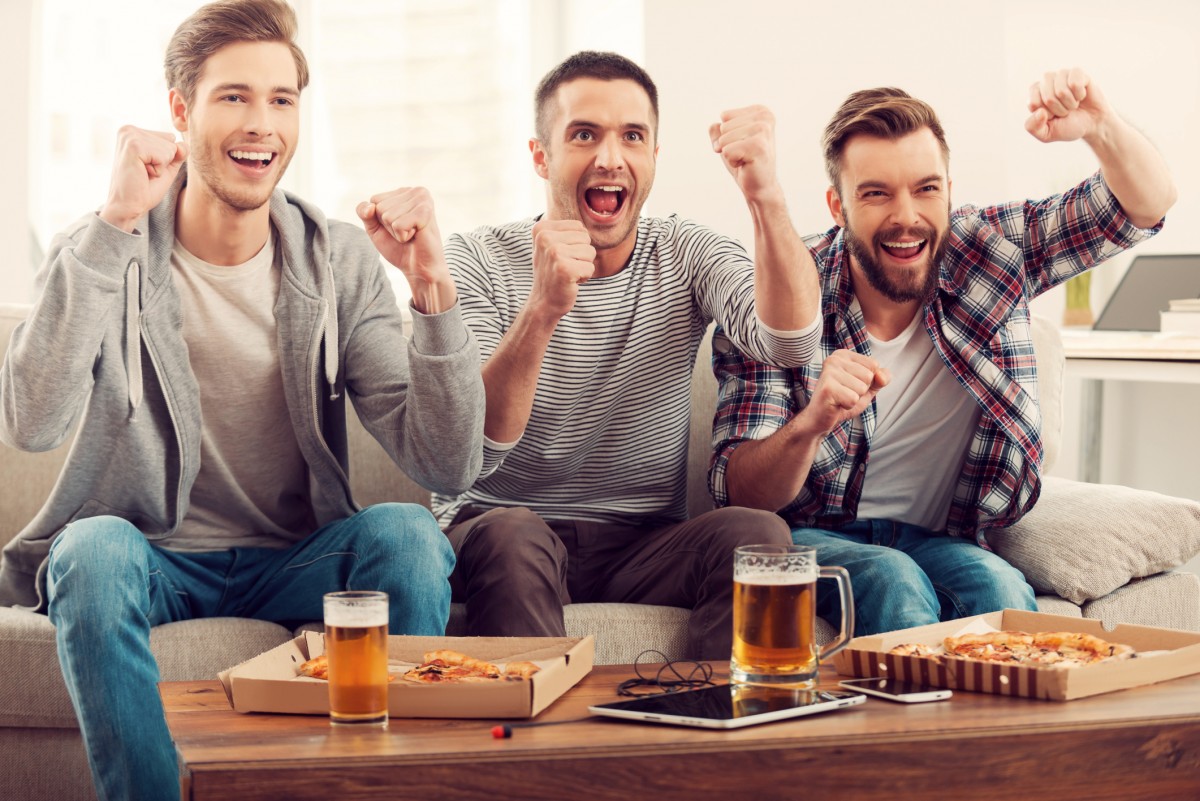 Kick Off Time! Tips for Healthy Football-Season Snacking