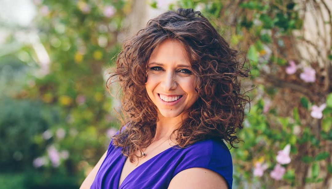 041 – Meet Dark Arts Persuasive Coach Shari Alexander