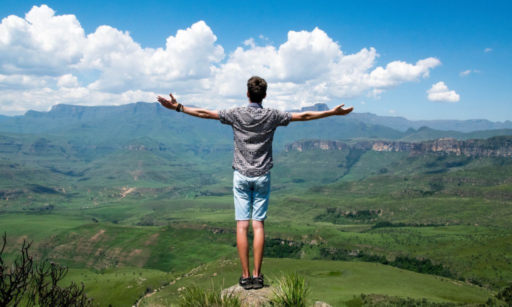 8 rules everyone must follow to live an exceptional life