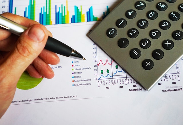8 small business finance tips